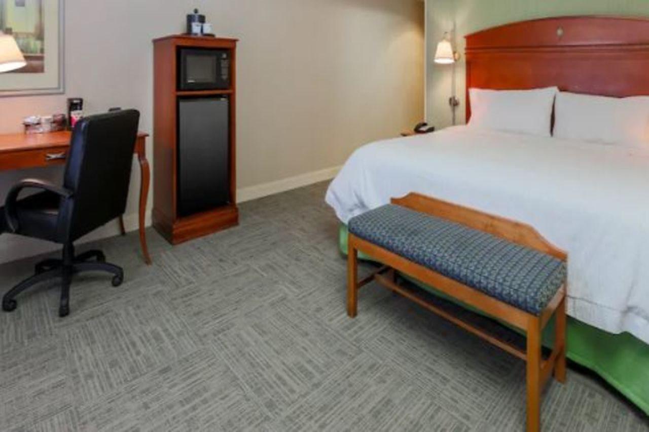Hampton Inn & Suites West Haven Zewnętrze zdjęcie