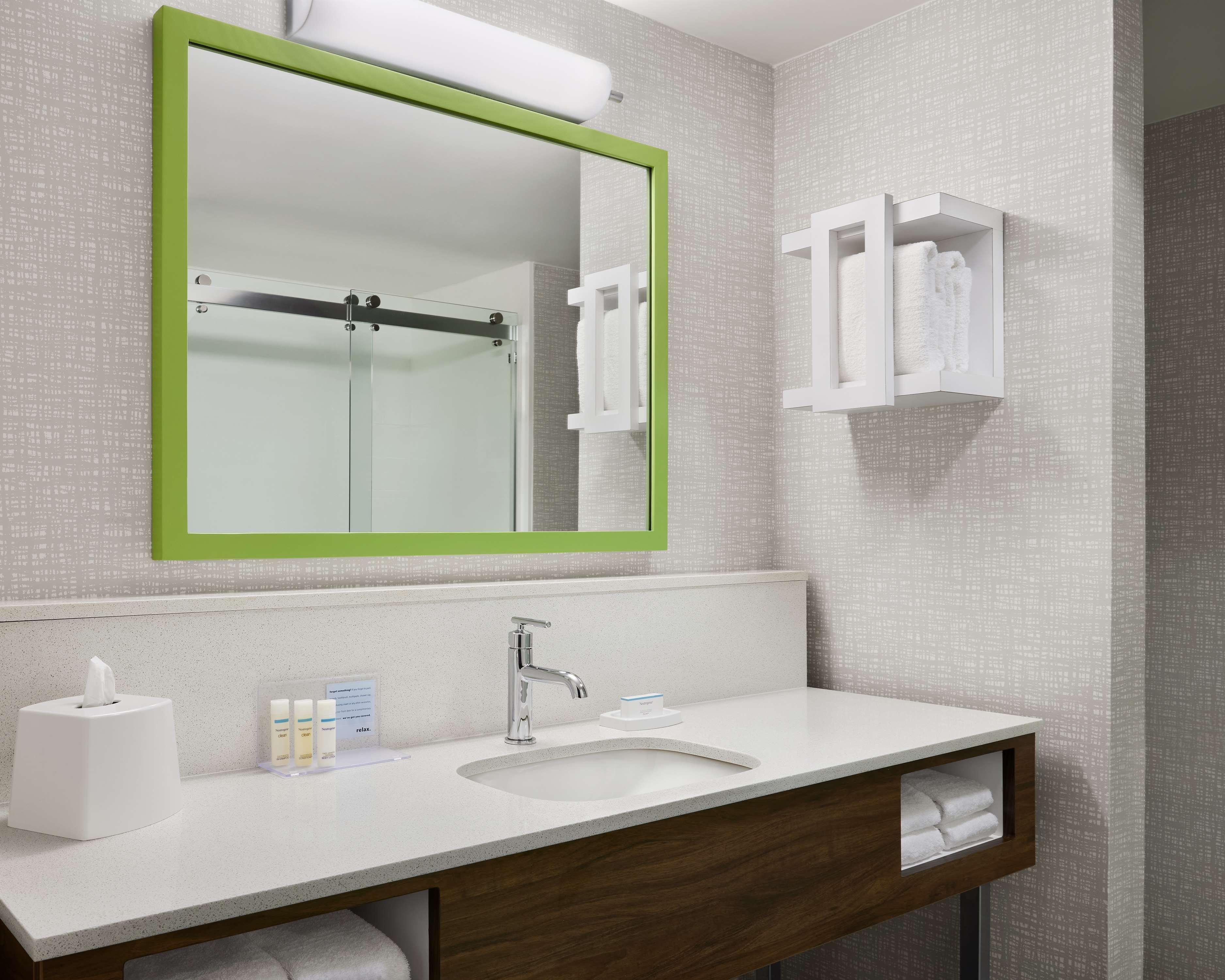 Hampton Inn & Suites West Haven Zewnętrze zdjęcie