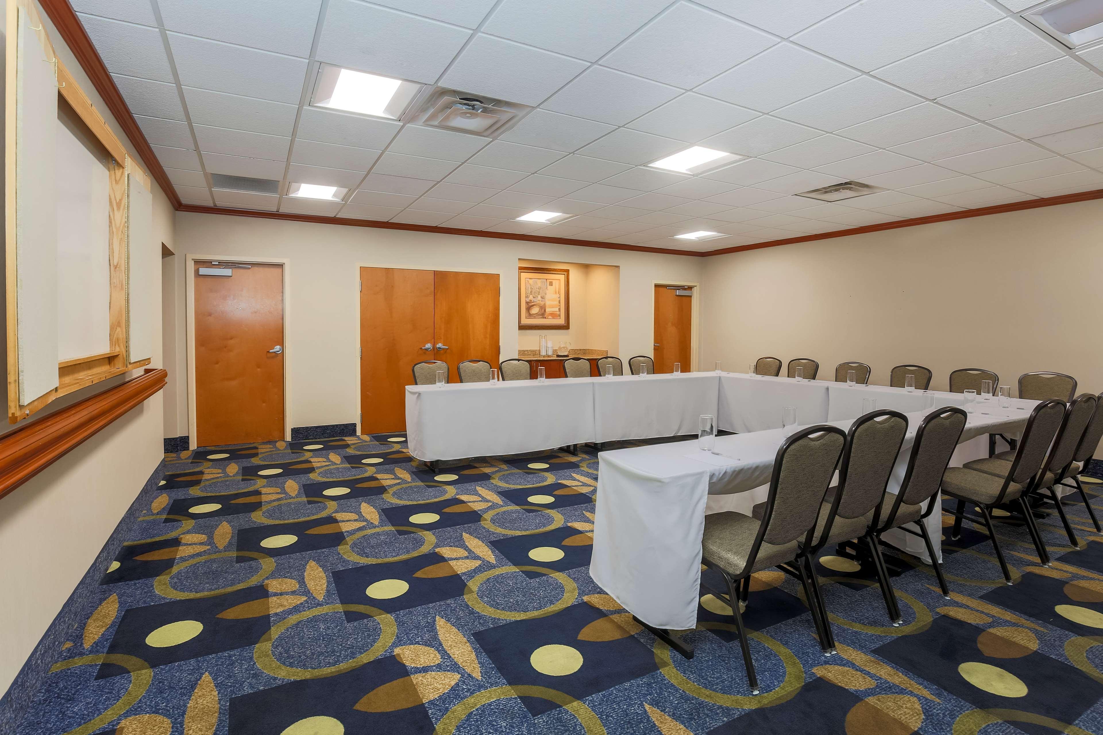 Hampton Inn & Suites West Haven Zewnętrze zdjęcie