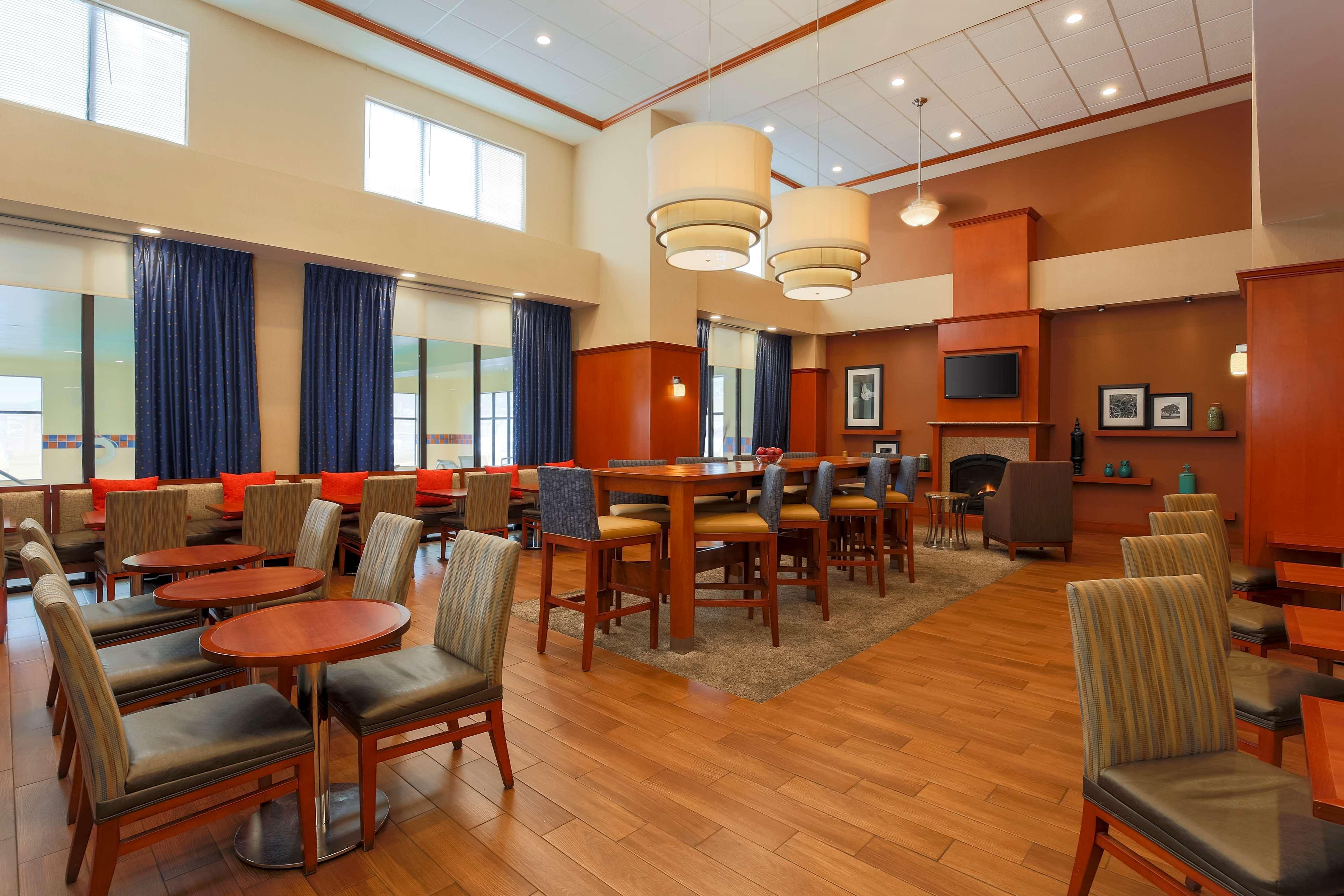 Hampton Inn & Suites West Haven Zewnętrze zdjęcie