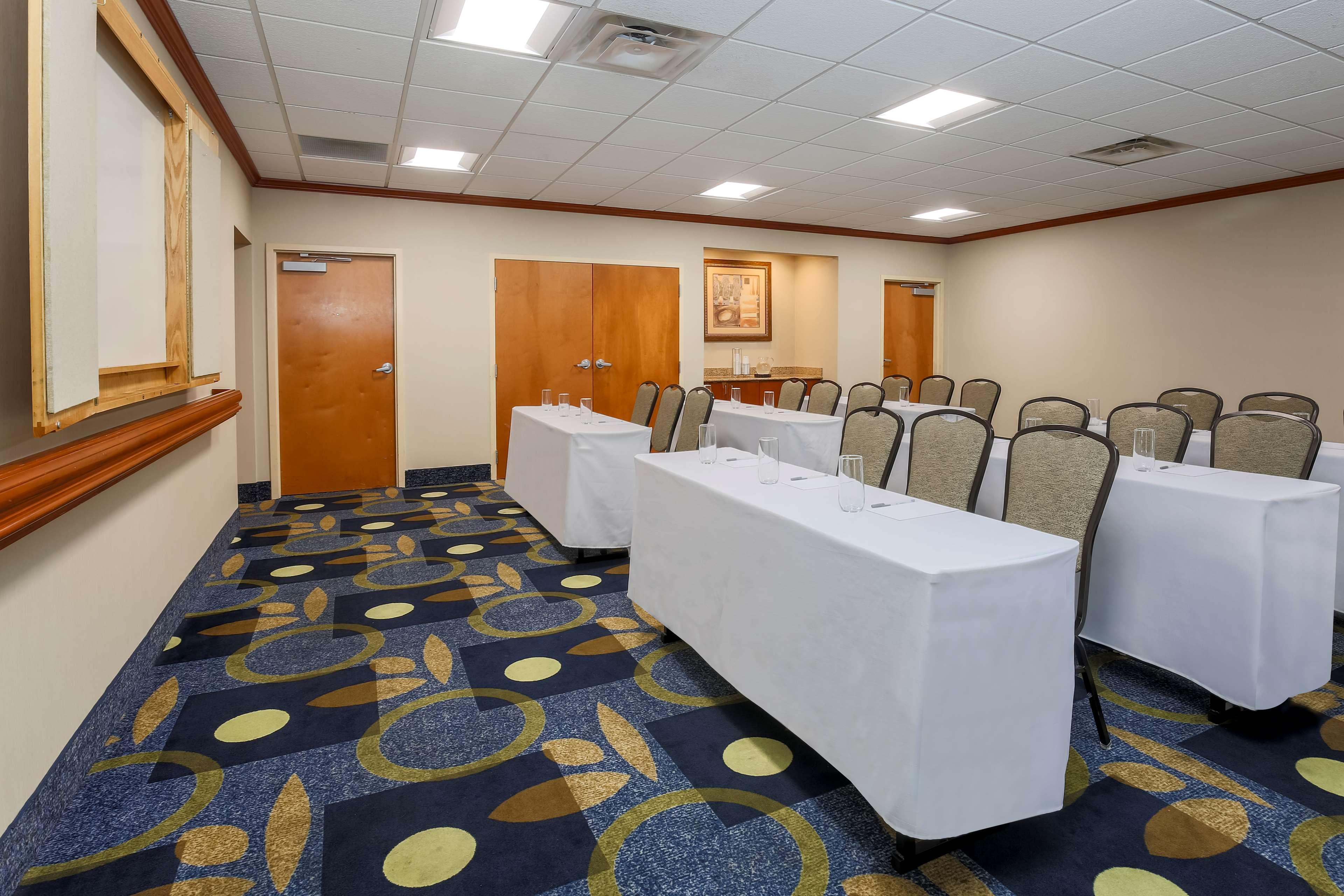 Hampton Inn & Suites West Haven Zewnętrze zdjęcie