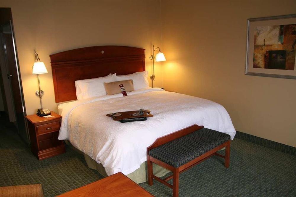 Hampton Inn & Suites West Haven Pokój zdjęcie