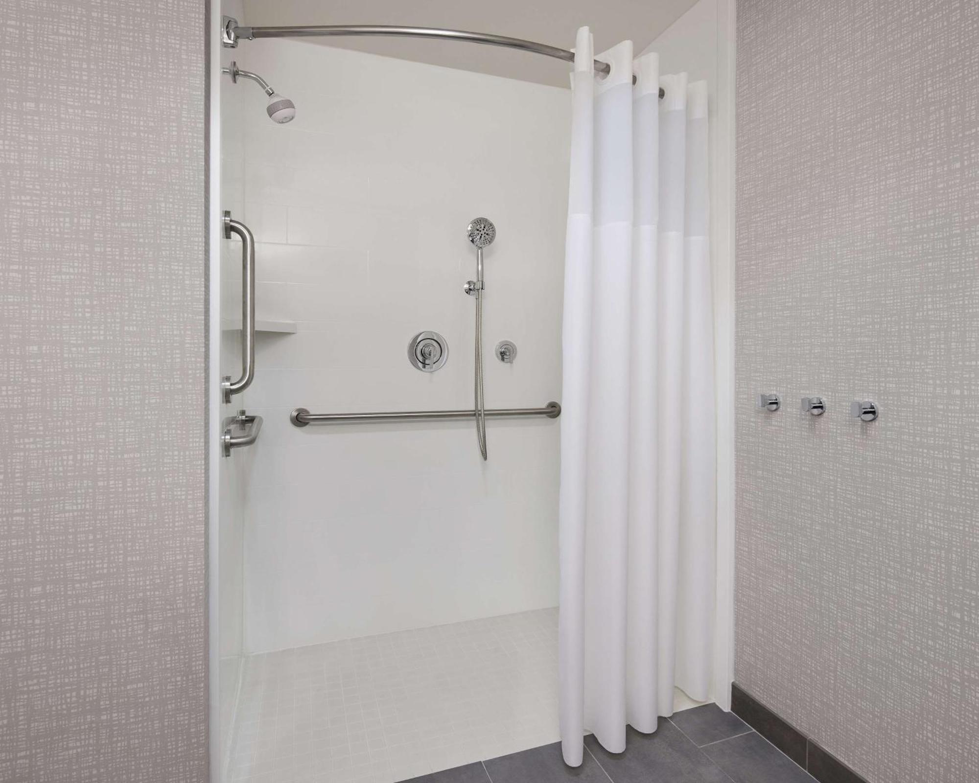Hampton Inn & Suites West Haven Zewnętrze zdjęcie